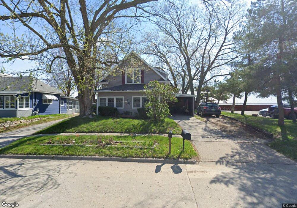 714 W 4th St N, Newton, IA 50208 - photo 1