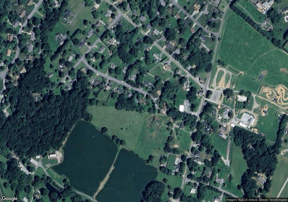 111 Henry Ave, Sykesville, MD 21784 - photo 1