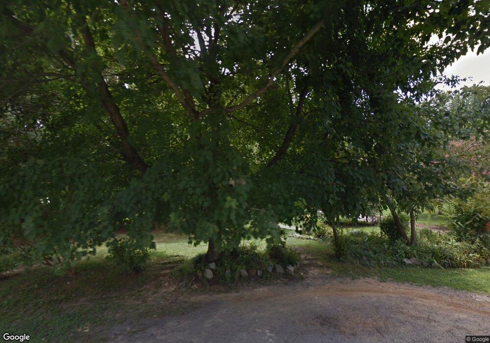 1102 Collingwood Dr, Hopewell, VA 23860 - photo 1