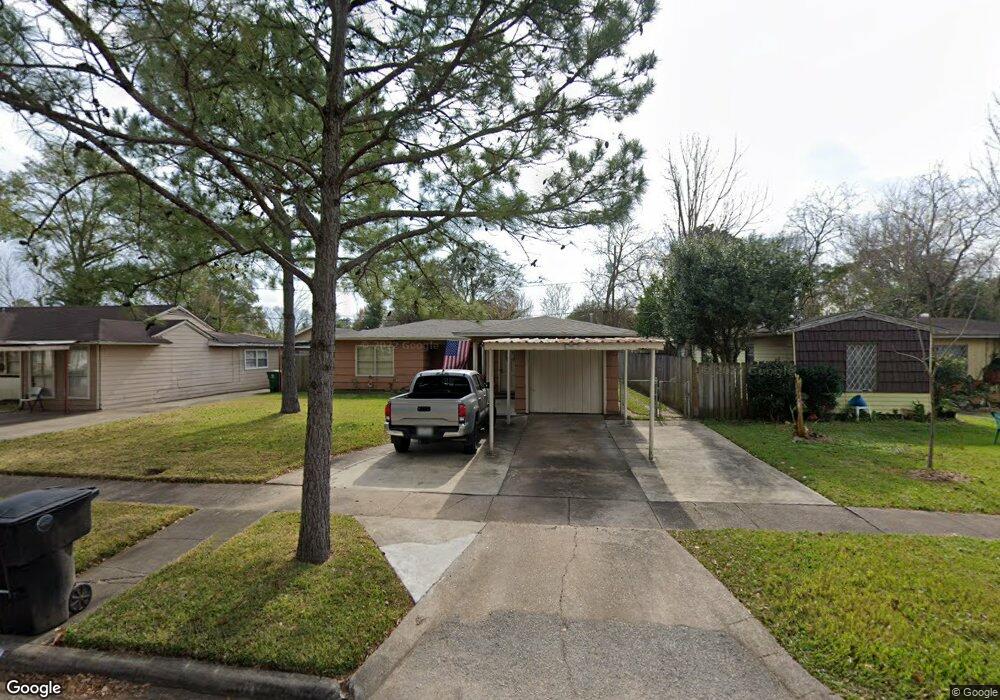 7718 Buena Vista St, Houston, TX 77087 - photo 1