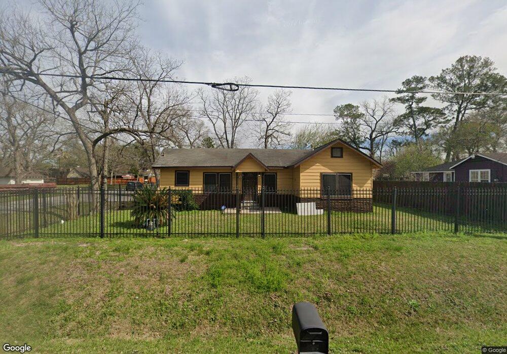 7826 Schneider St, Houston, TX 77093 - photo 1