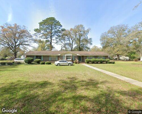 203 N Live Oak St, Geneva, AL 36340 - Homes.com