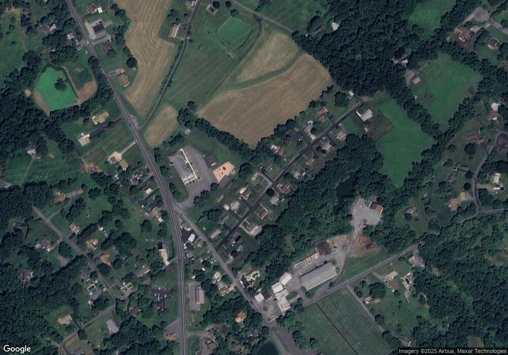 5313 Ridgeway Dr, Zionsville, PA 18092 - photo 1