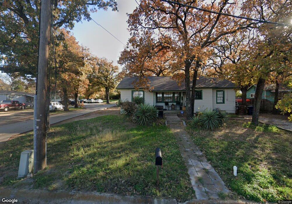 1109 Lindsey St, Denton, TX 76205 - photo 1