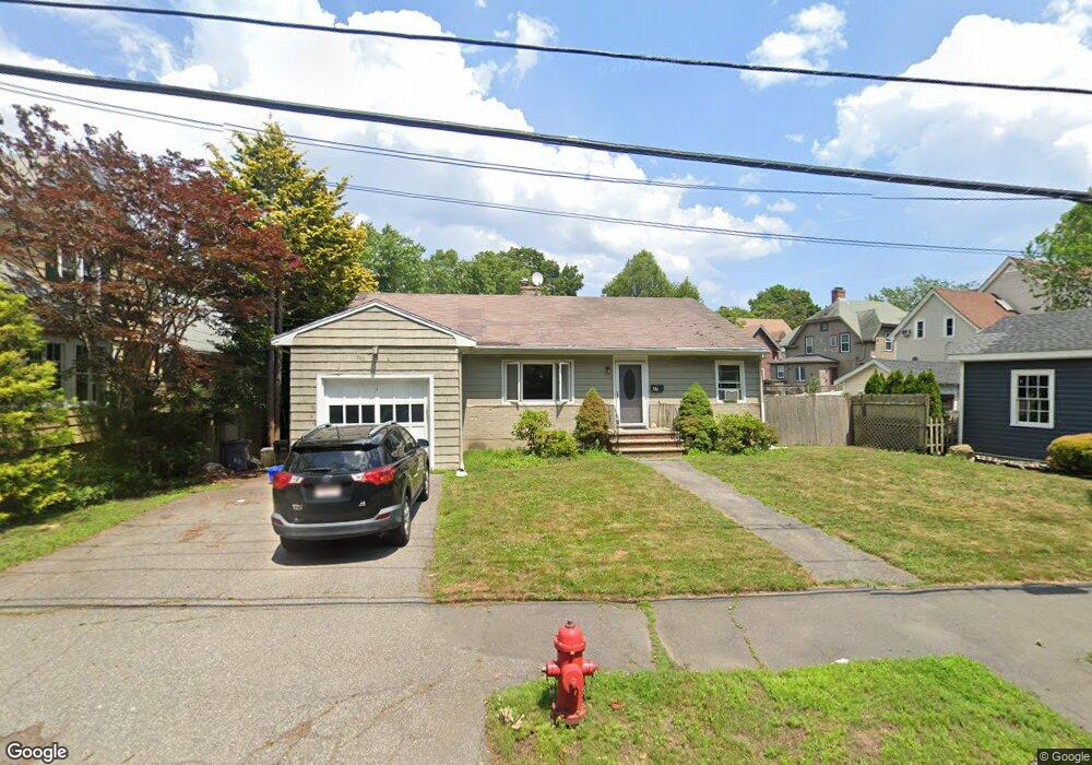 23 Salem St unit 1, Swampscott, MA 01907 - photo 1