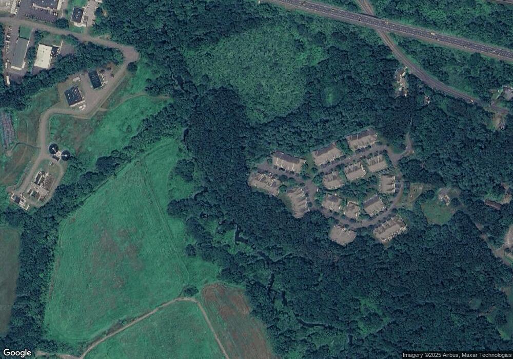 32 Watkins Dr, Sandy Hook, CT 06482 - photo 1