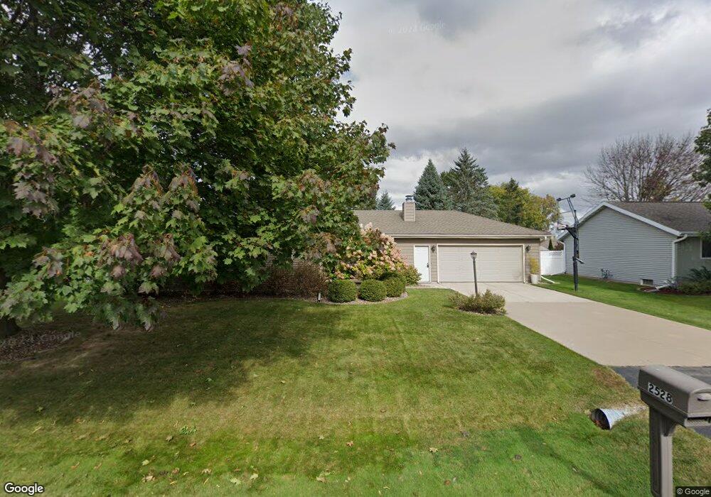 2528 W Sunnyview Cir, Appleton, WI 54914 - photo 1