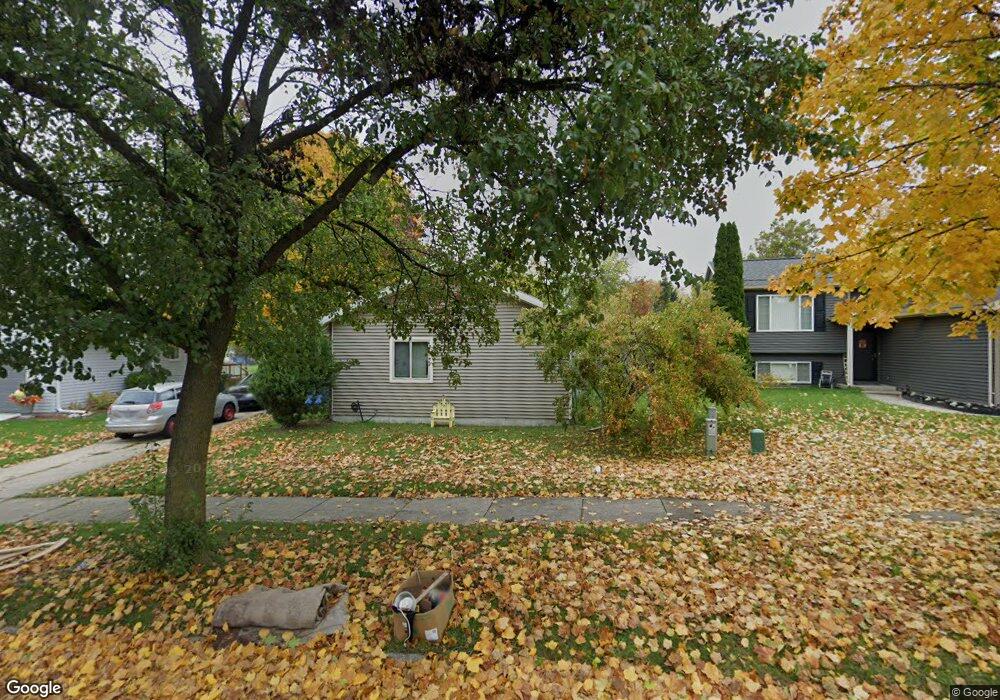 4132 Balmoral Dr, Lansing, MI 48911 - photo 1