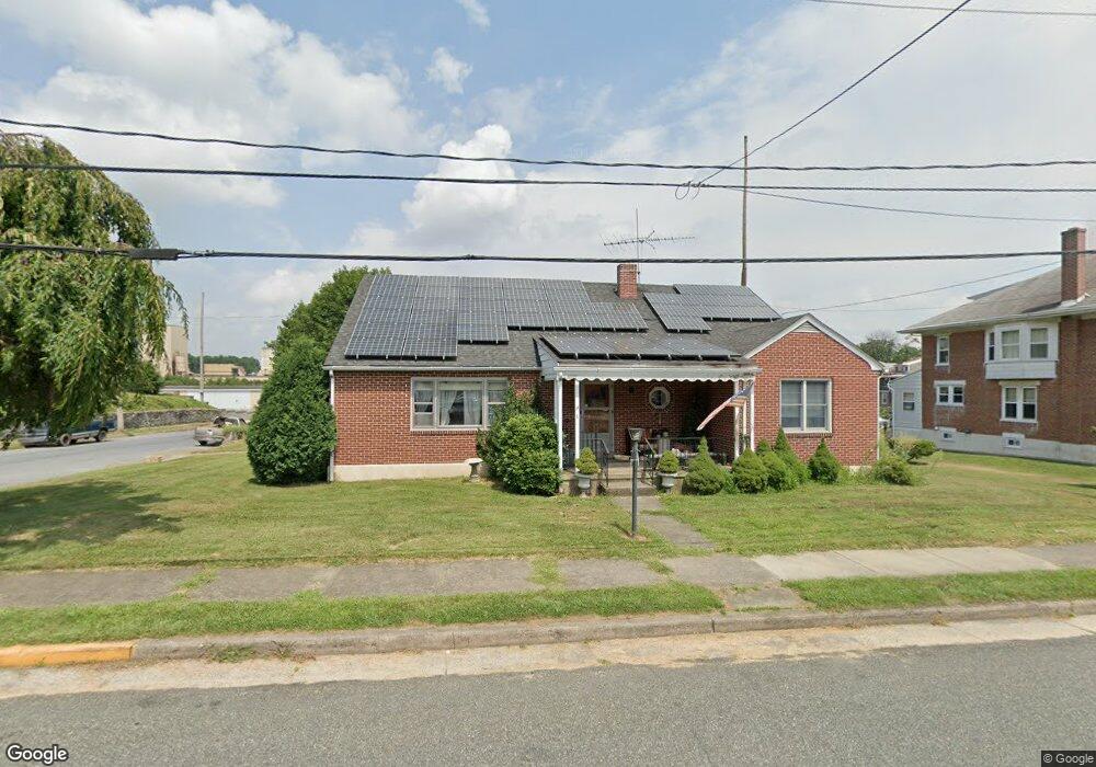 35 W 6th St, Boyertown, PA 19512 - photo 1