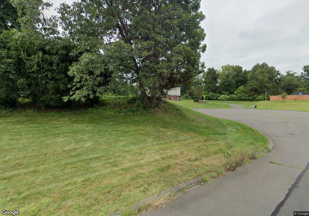 255 Longview Dr, Berlin, CT 06037 - photo 1