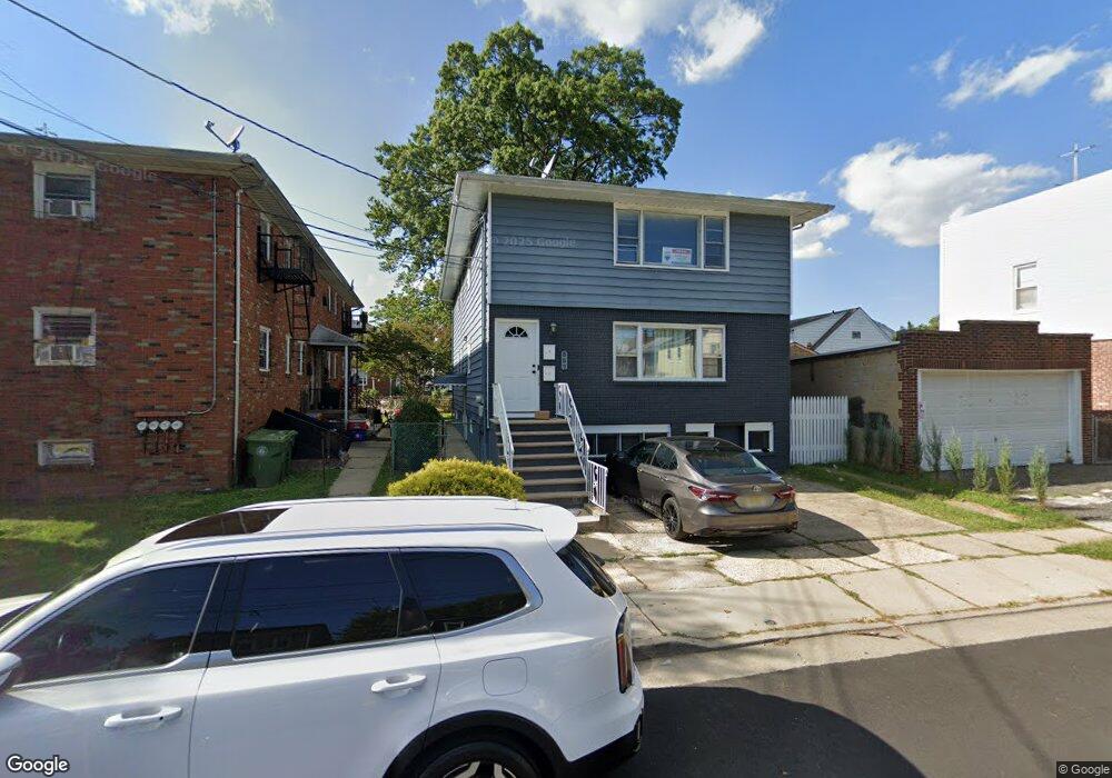 557 E Elm St, Linden, NJ 07036 - photo 1