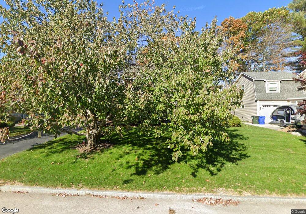 252 Crosbie St, Manchester, NH 03104 - photo 1