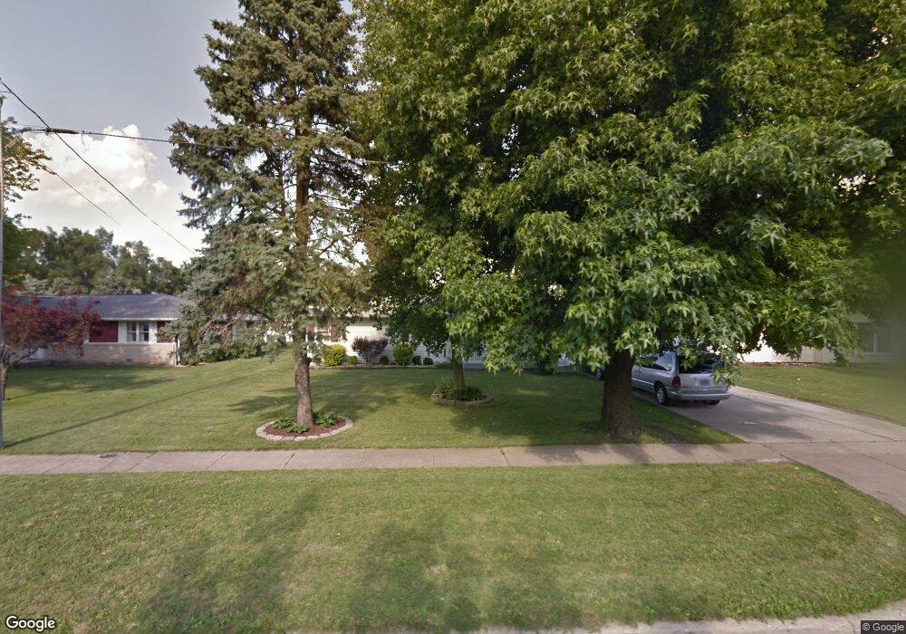 1504 S 9th St, Mattoon, IL 61938 - photo 1