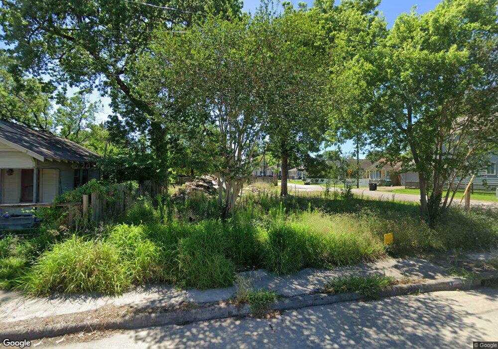 1111 Tabor St, Houston, TX 77009 - photo 1