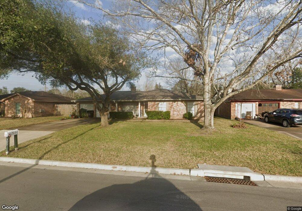 345 Windsor Square, Alvin, TX 77511 - photo 1