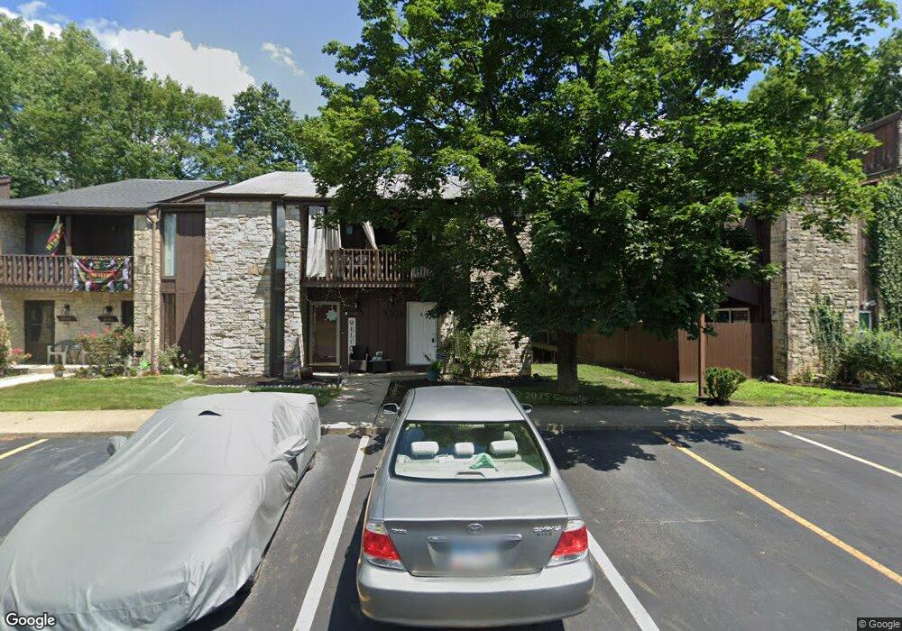 2830 Stonehenge Dr unit 2830, Columbus, OH 43224 - photo 1