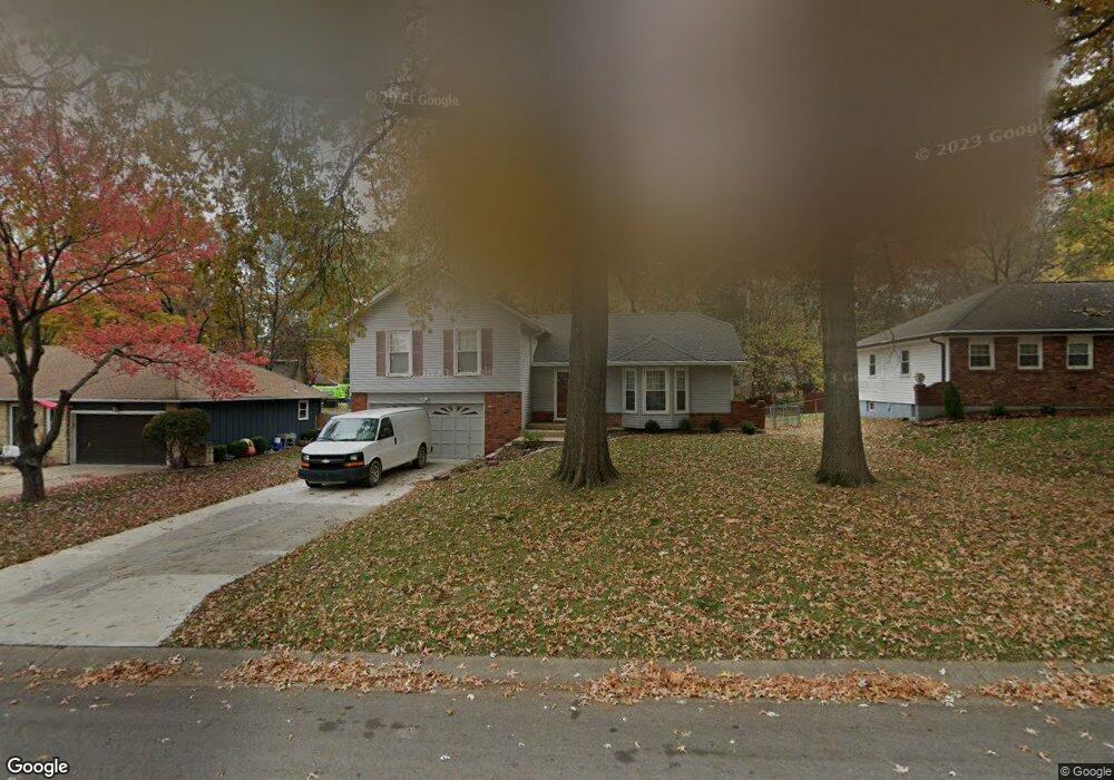 4709 Ballentine St, Shawnee, KS 66203 - photo 1