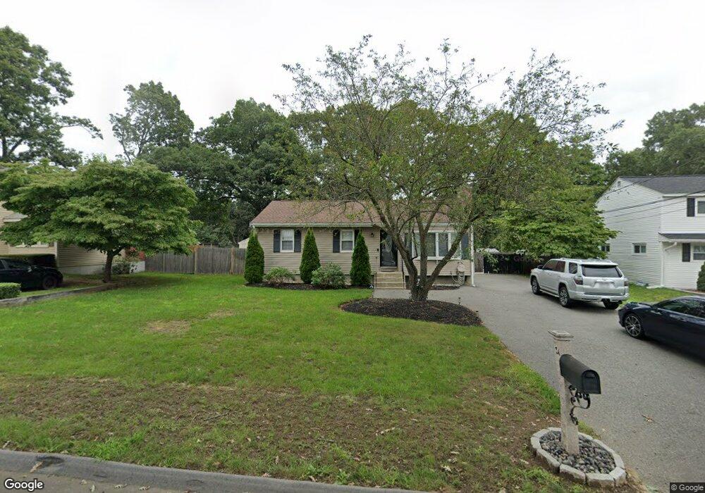 24 Mohawk Rd, Burlington, MA 01803 - photo 1