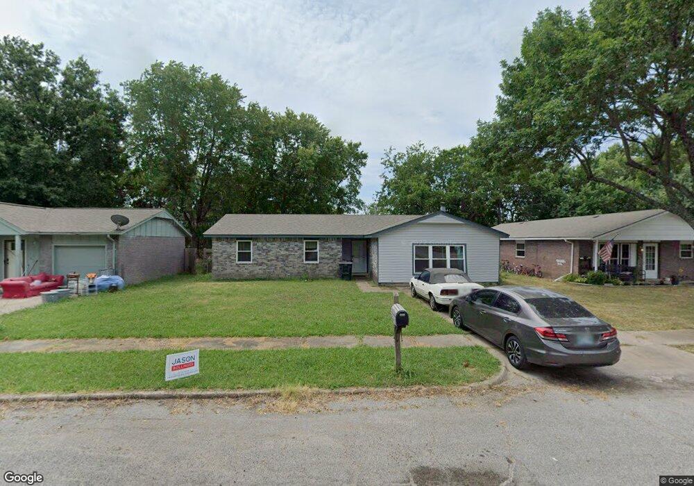 302 E Forest St, Skiatook, OK 74070 - photo 1