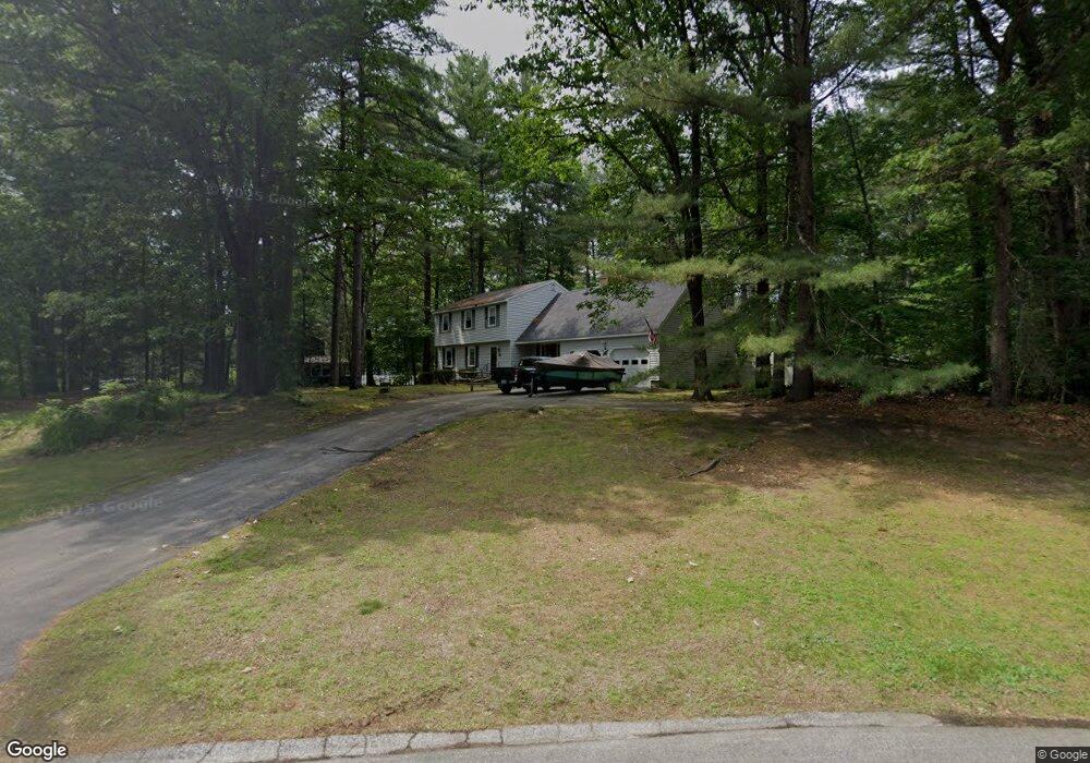 8 Pheasant St, Litchfield, NH 03052 - photo 1