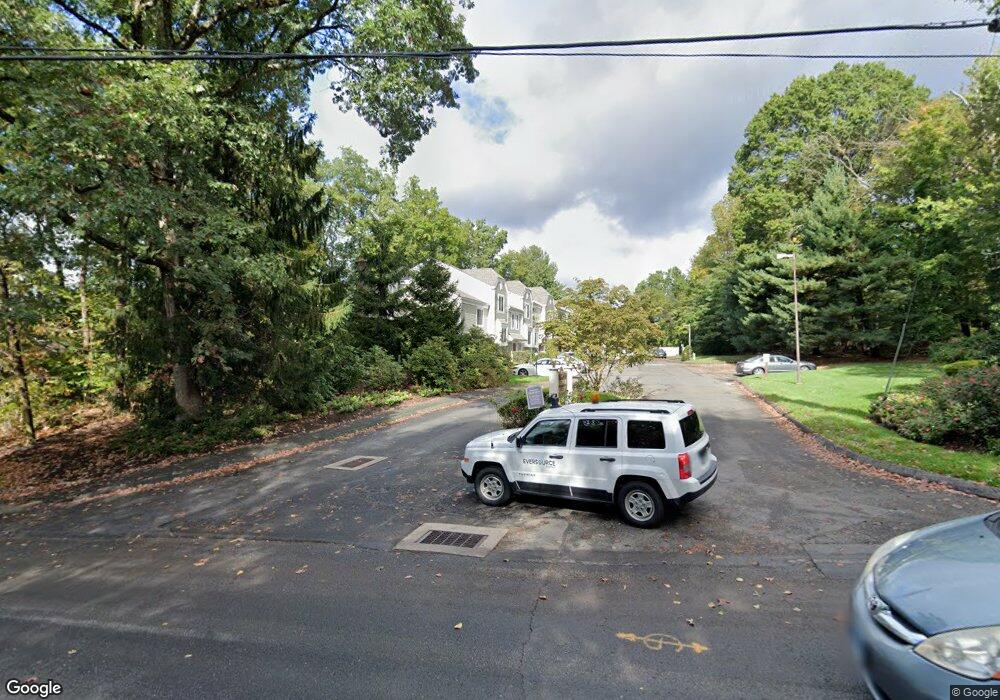 71 Aiken St unit Q8, Norwalk, CT 06851 - photo 1