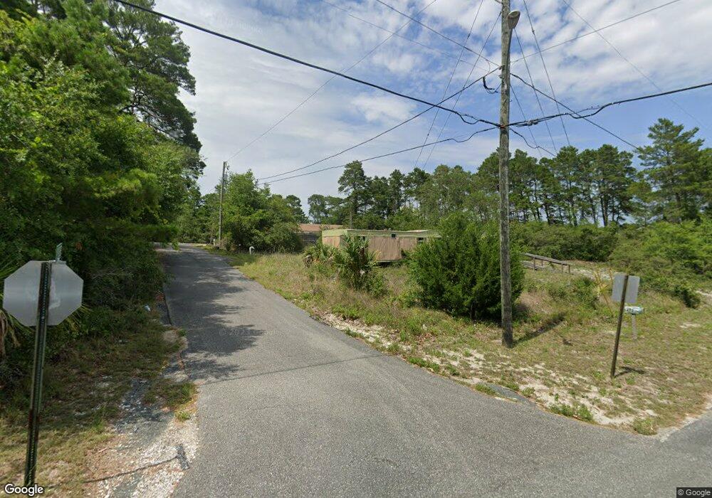 1003 NE 3rd St, Carrabelle, FL 32322 - photo 1