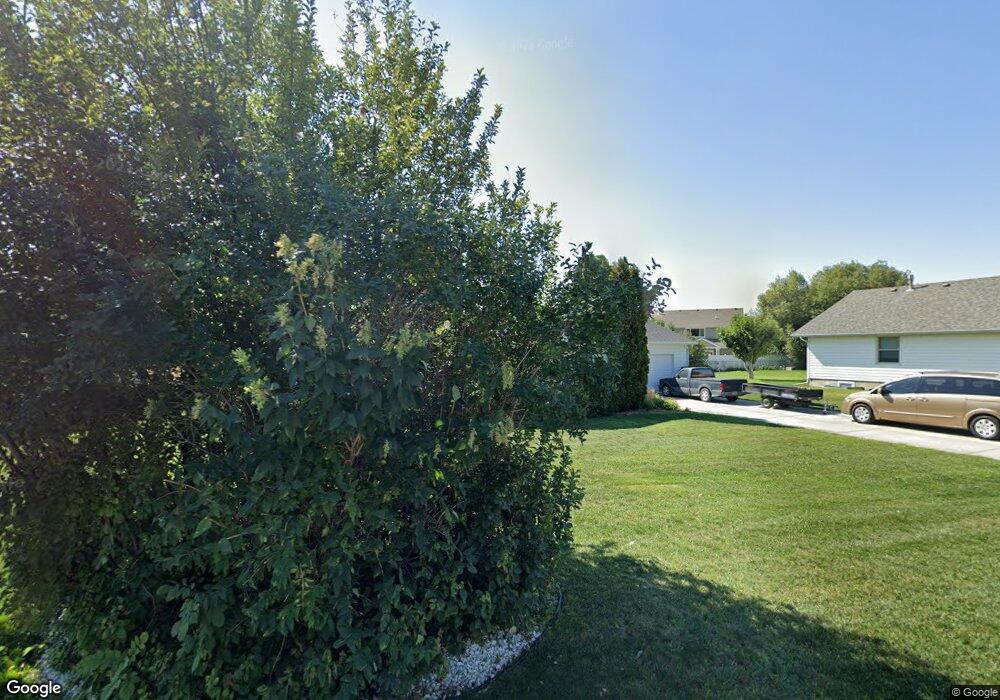 323 W 3rd Ave N, Columbus, MT 59019 - photo 1