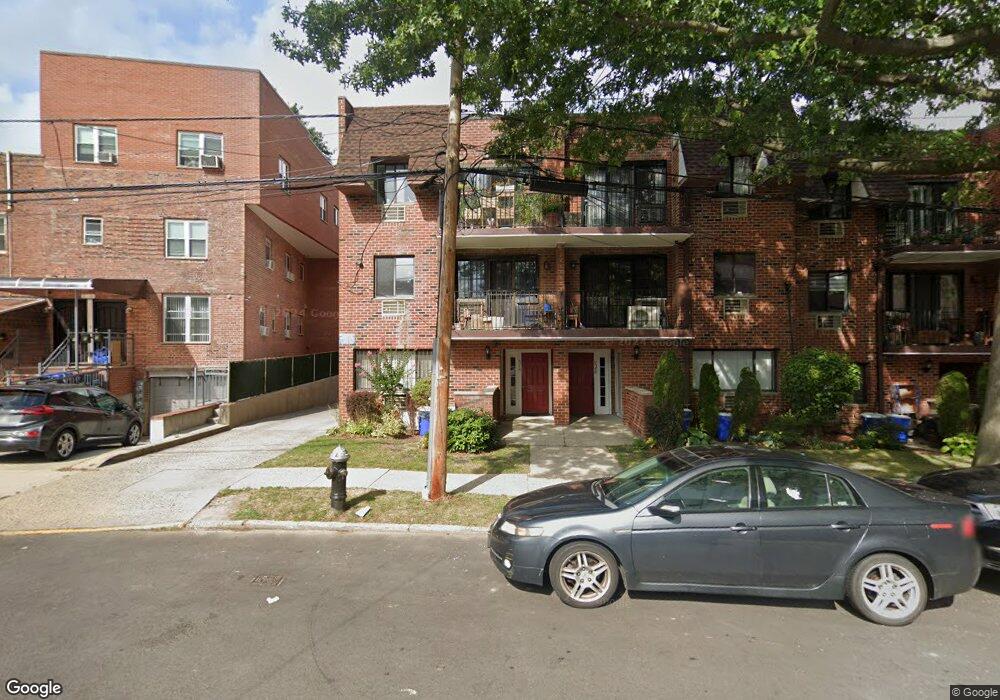 7146 163rd St unit 7146, Fresh Meadows, NY 11365 - photo 1