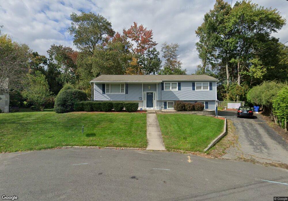 48 Partridge Dr, Waterbury, CT 06708 - photo 1