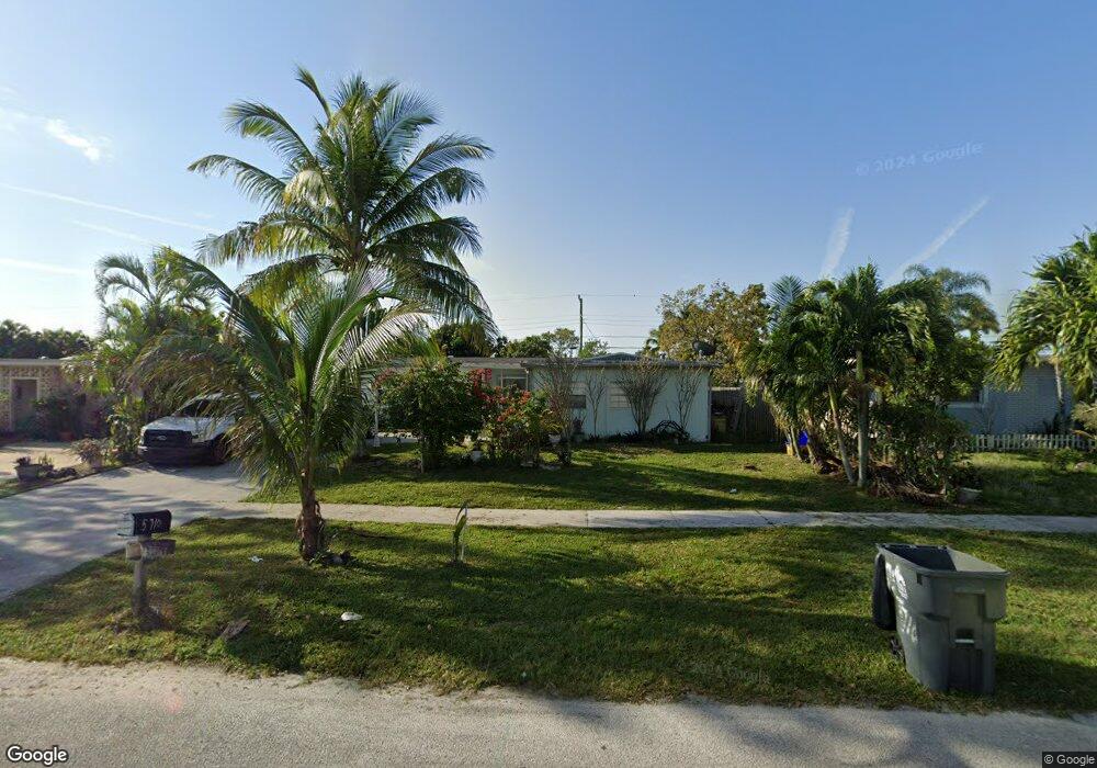 5710 Daphne Dr, West Palm Beach, FL 33415 - photo 1