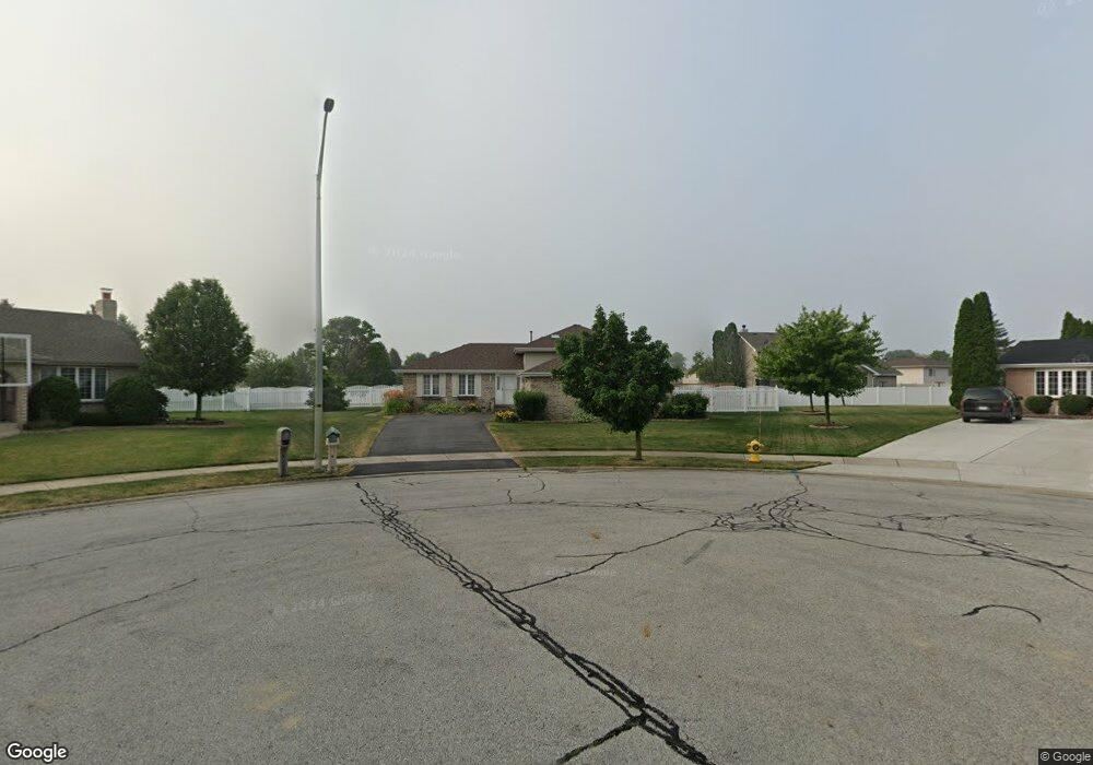 208 Eagle Ct, Dyer, IN 46311 - photo 1