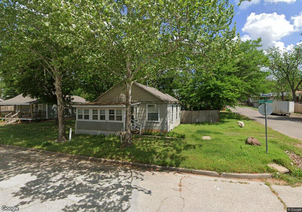 602 N Division St, Guthrie, OK 73044 - photo 1