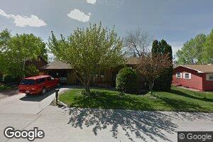 801 E 9th St, Chadron, NE 69337