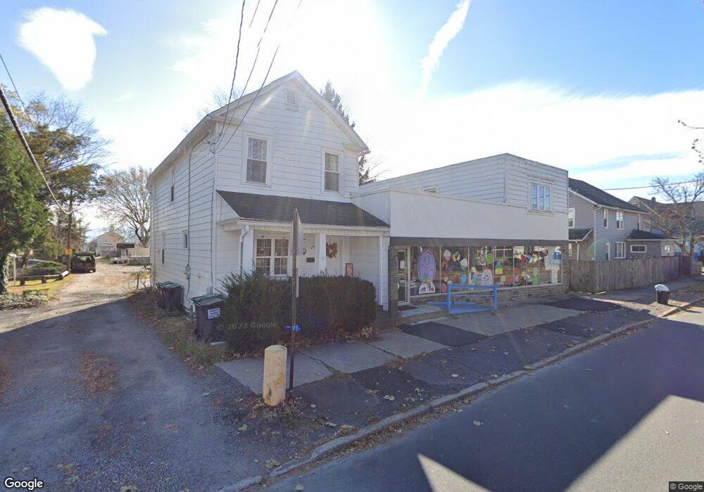 231 Chapel St, Luzerne, PA 18709 - photo 1