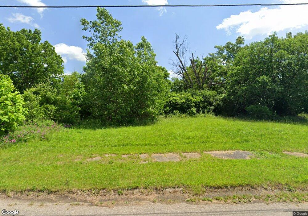 2033 Crocker Ave, Flint, MI 48503 - photo 1