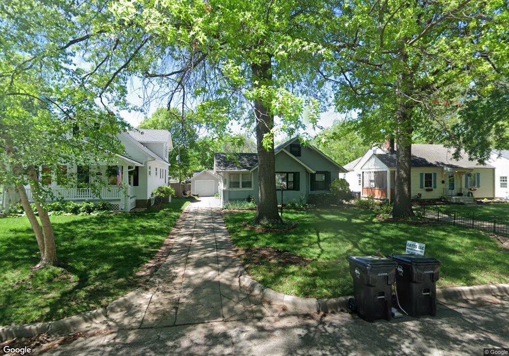 1125 SW Webster Ave, Topeka, KS 66604 - photo 1