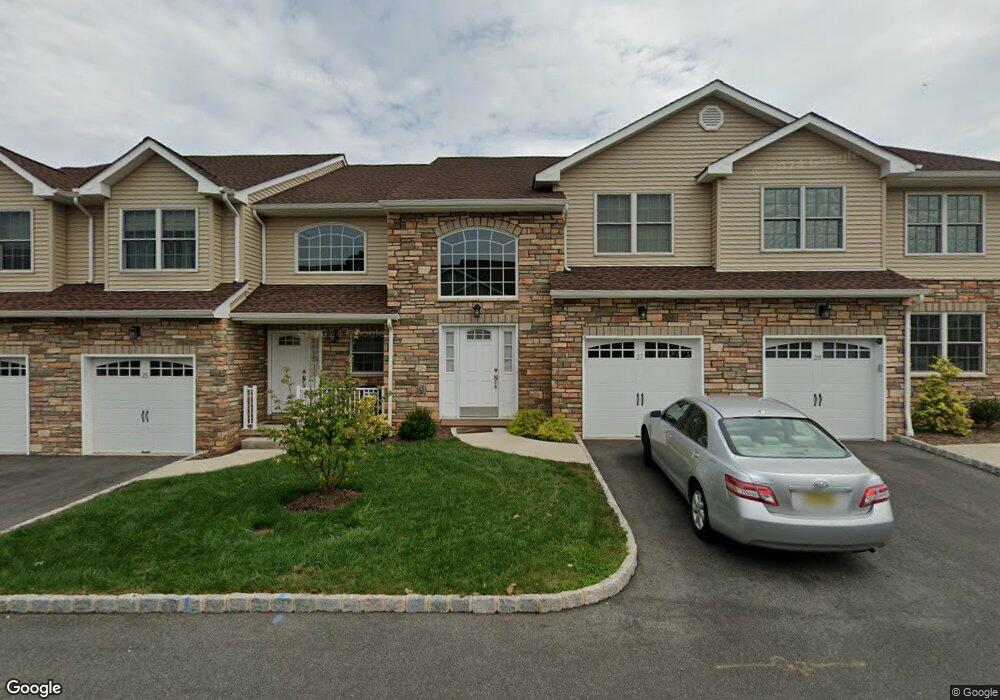 27 Harvey Ct, Clark, NJ 07066 - photo 1