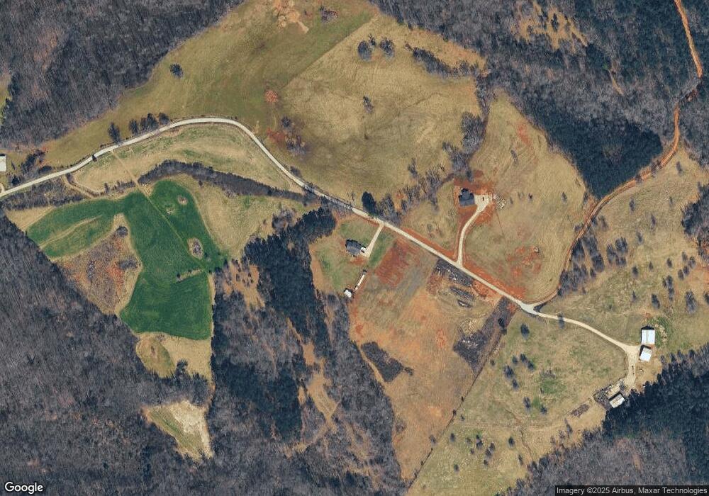 630 Gillsville Lake Rd, Gillsville, GA 30543 - photo 1