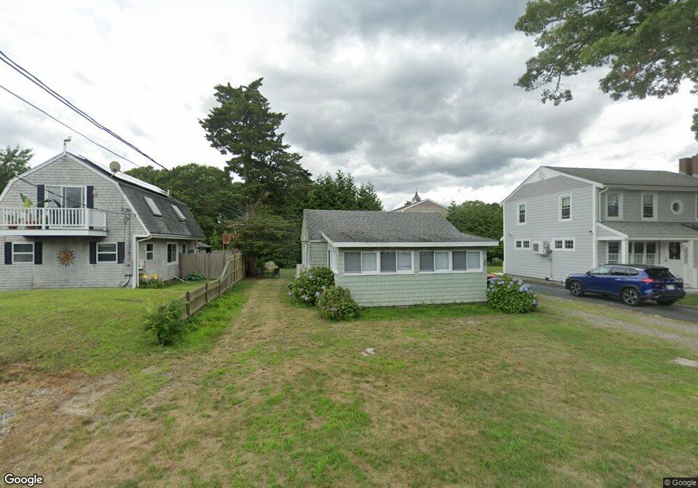 5 Spruce St, Mattapoisett, MA 02739 - photo 1