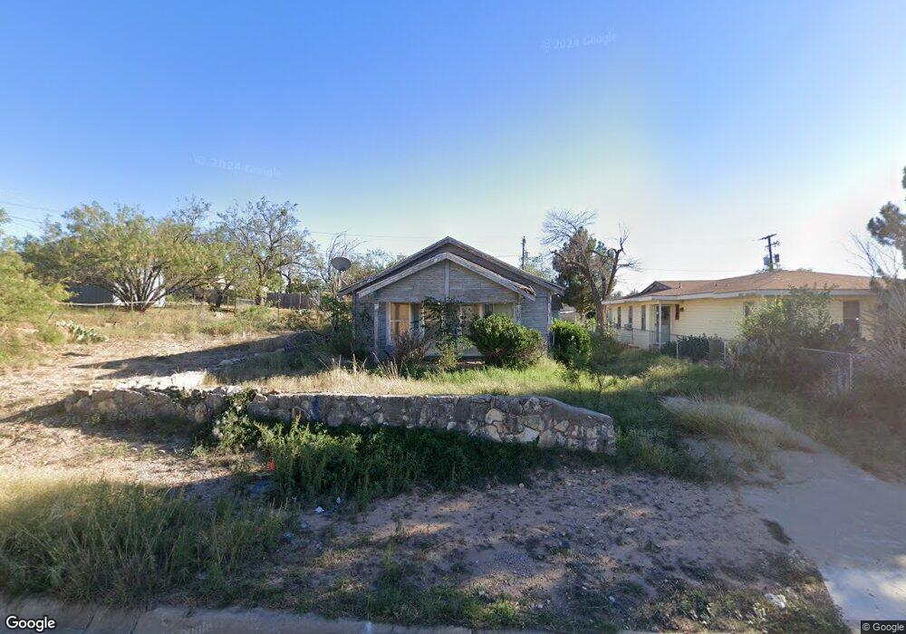 506 E 11th Place, Big Spring, TX 79720 - photo 1