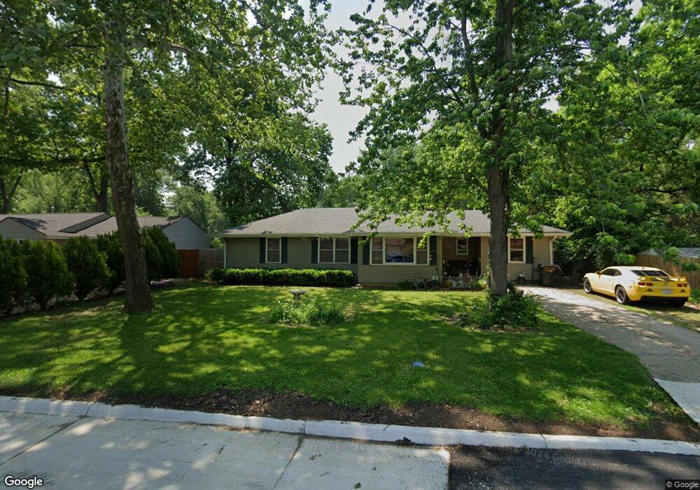 1815 SW 24th St, Topeka, KS 66611 - photo 1