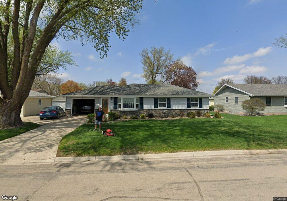 315 Glenn Rd, Albert Lea, MN 56007 - photo 1