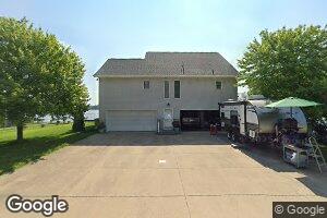 841 River Dr, Princeton, IA 52768