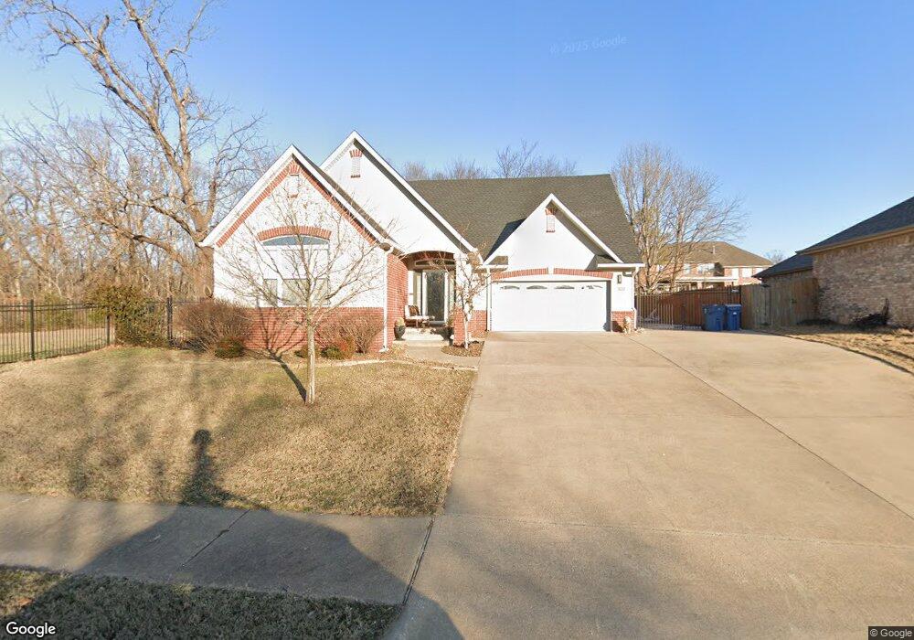 502 NW Saddlebrook Dr, Bentonville, AR 72712 - photo 1