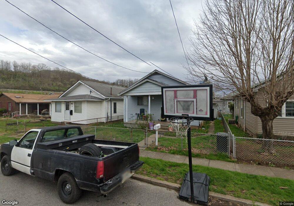 530 18th St, Dunbar, WV 25064 - photo 1