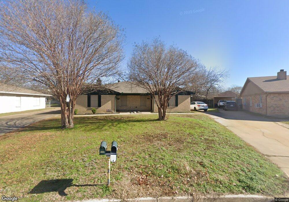 7726 Jennifer Ln, North Richland Hills, TX 76182 - photo 1