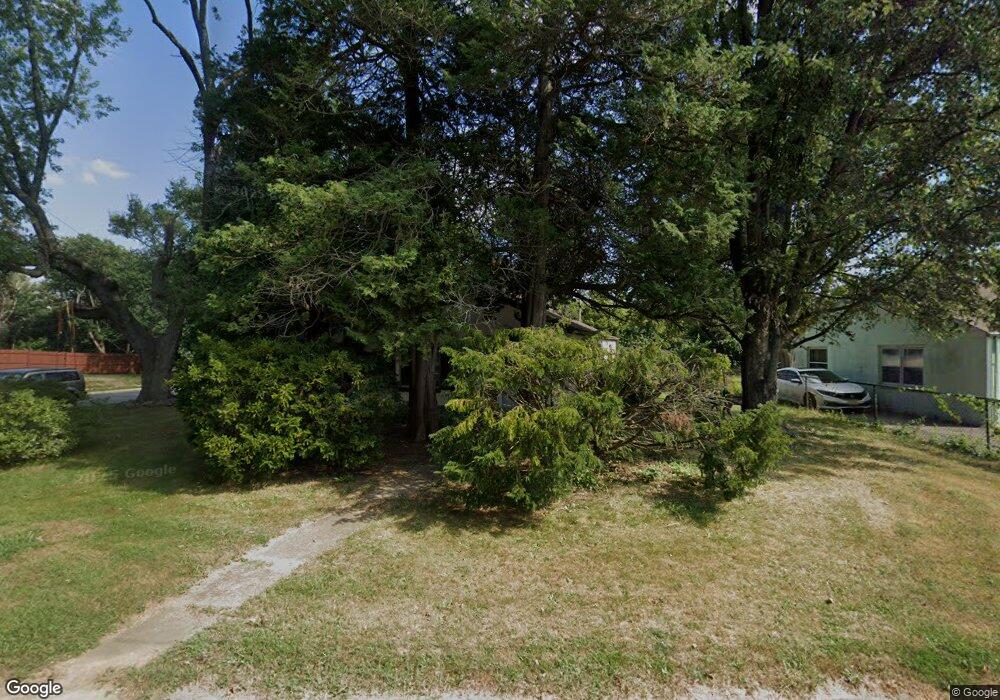 428 Howell Dr, New Castle, DE 19720 - photo 1