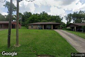 215 Vicksburg St, Edwards, MS 39066