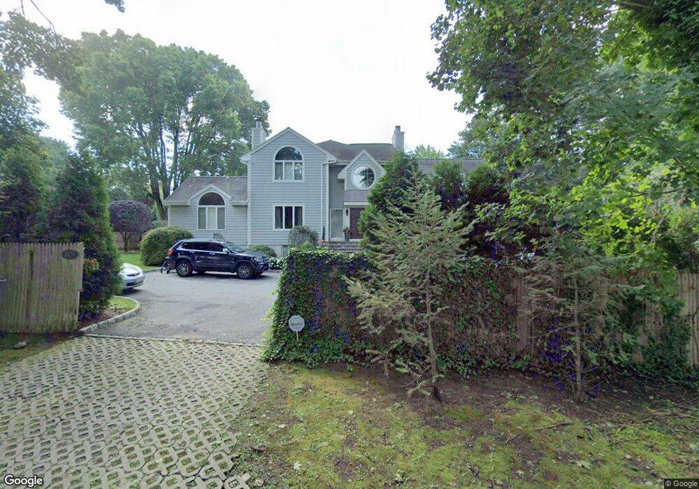 20 1/2 Lincoln Ave, Rye Brook, NY 10573 - photo 1