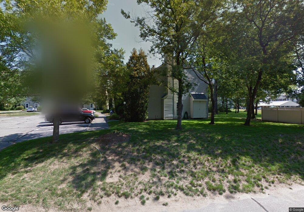 46 NE Village Rd unit 46, Concord, NH 03301 - photo 1